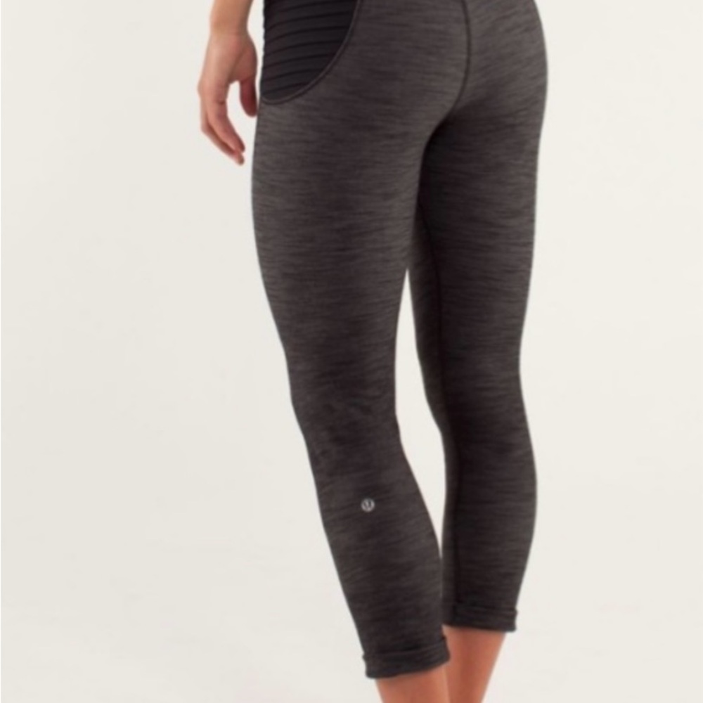 Lululemon Aphrodite cropped leggings cuffed charcoal heathered gray Sz 6